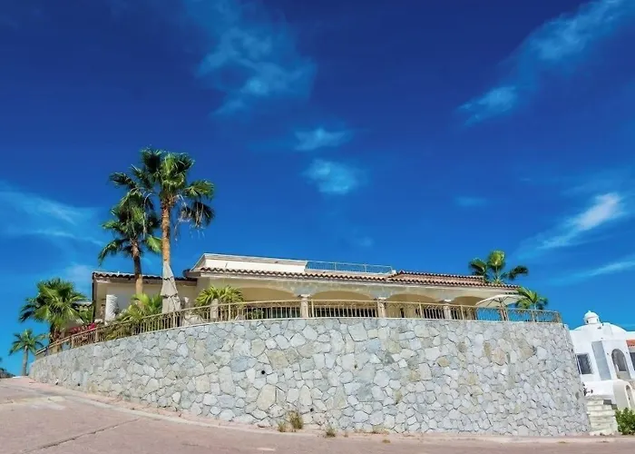 Cabo Hacienda W/ Private Pool & Rooftop Terrace! Holiday home