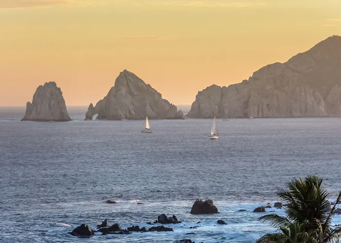 Cabo Hacienda W/ Private Pool & Rooftop Terrace! Holiday home Cabo San Lucas