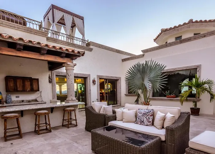Cabo Hacienda W/ Private Pool & Rooftop Terrace! Hébergement de vacances