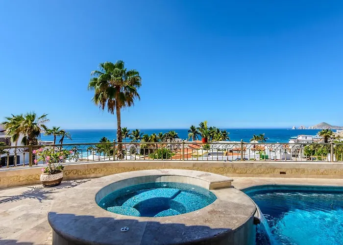Cabo Hacienda W/ Private Pool & Rooftop Terrace! Hébergement de vacances Cabo San Lucas
